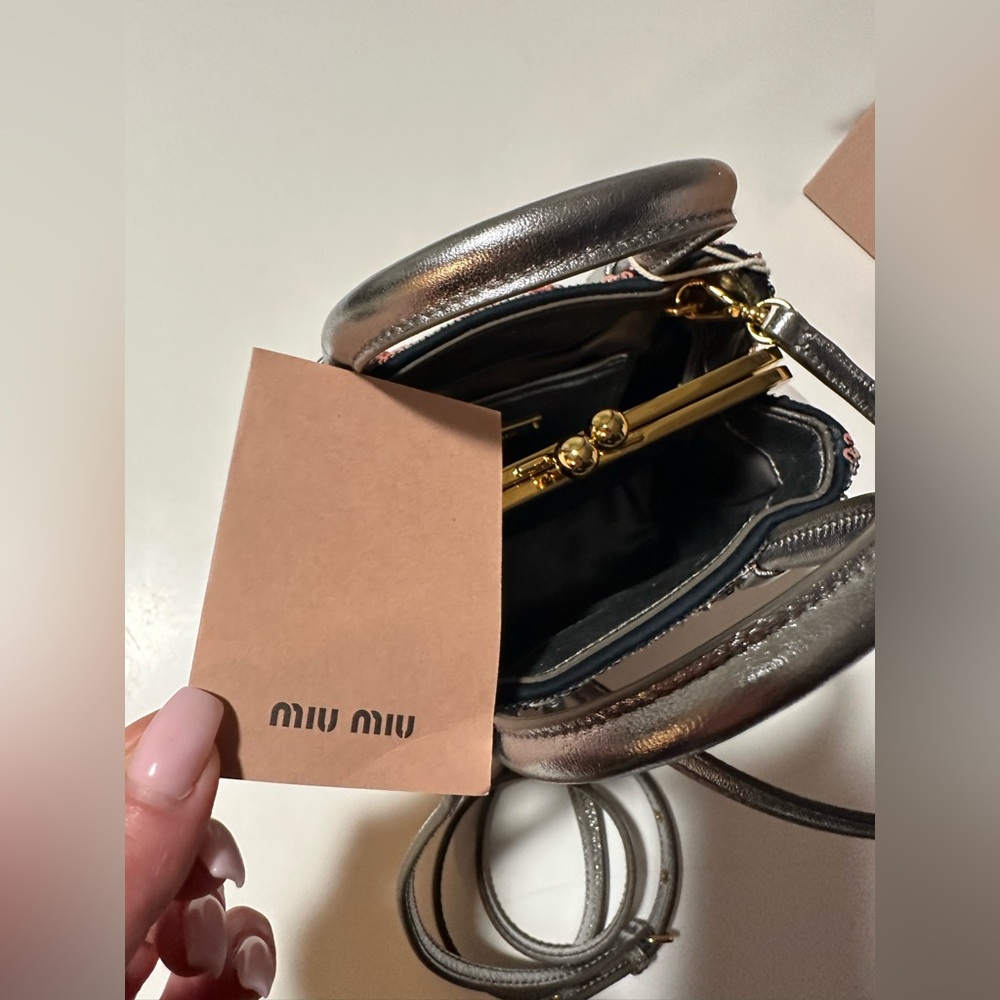 🦄 Miu Miu sequin mini bag 🦄 - Picture 7 of 17